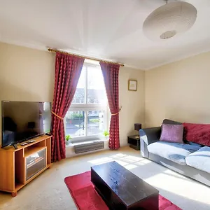 Apartamento Guestready - 3bdr W/ Private Parking, Edimburgo